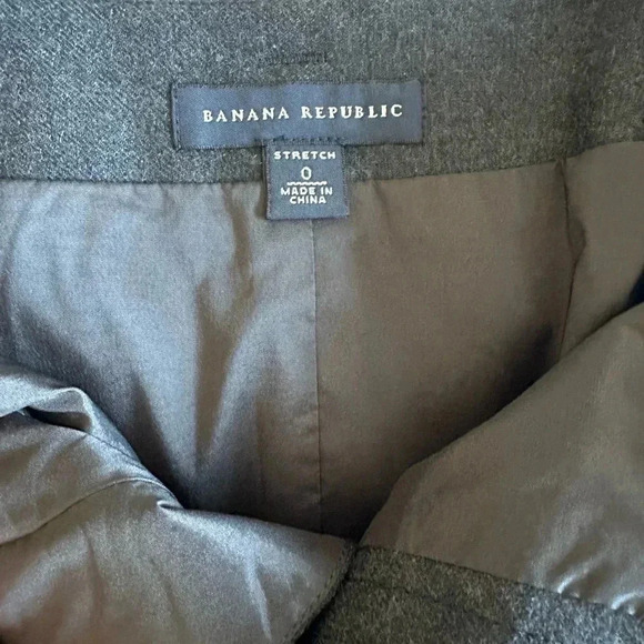 Banana Republic Belted Stretch Wool Skirt - Picture 4 of 8